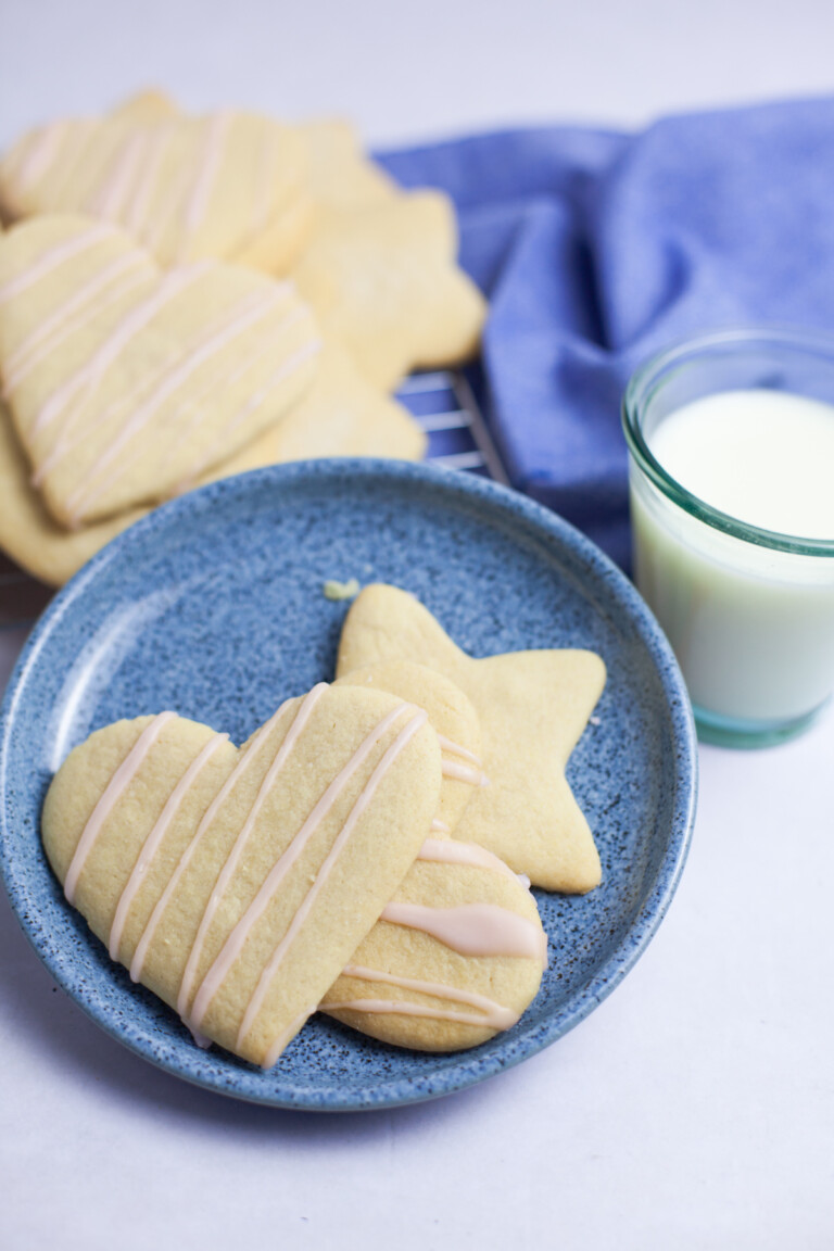 Classic sugar cookies heart shape and Classic sugar cookies star shape
