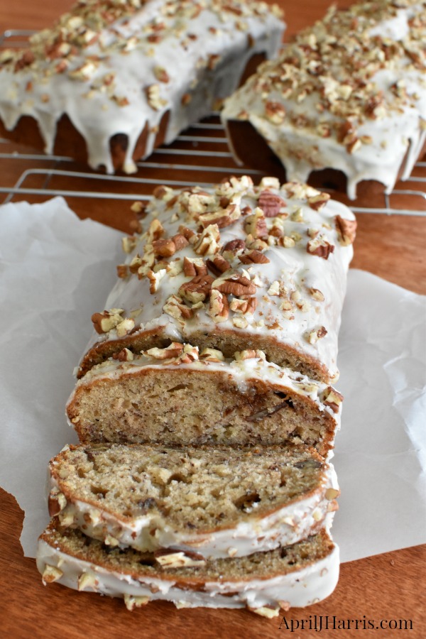Spiced Banana Nut Loaf, a delicately spiced, deliciously moist banana nut loaf the whole family will love