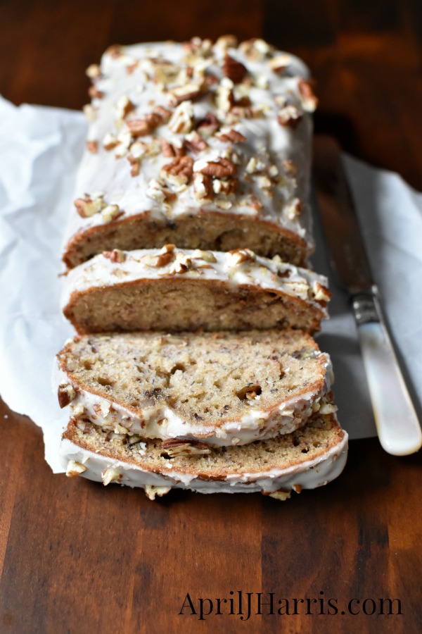 Spiced Banana Nut Loaf, a lightly spiced, deliciously moist banana nut loaf the whole family will love