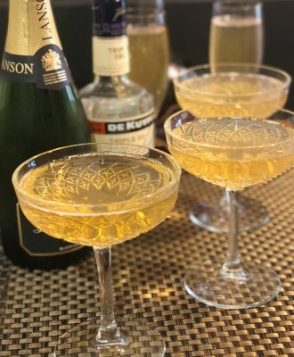 With bubbles, the warm kick of brandy and a hint of citrus, this easy 3 ingredient Vintage Champagne Cocktail is sure to delight your guests.
