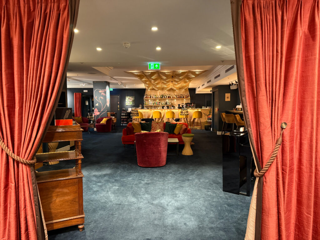 The entrance of the 3'6 Bar at Fortnum & Mason