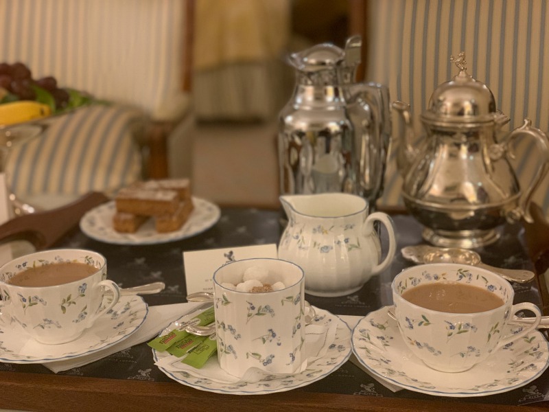 What is a British Afternoon Tea really? Between cream tea, high tea, just afternoon tea, and just plain tea, it's very confusing! Get the lowdown from a Brit here!