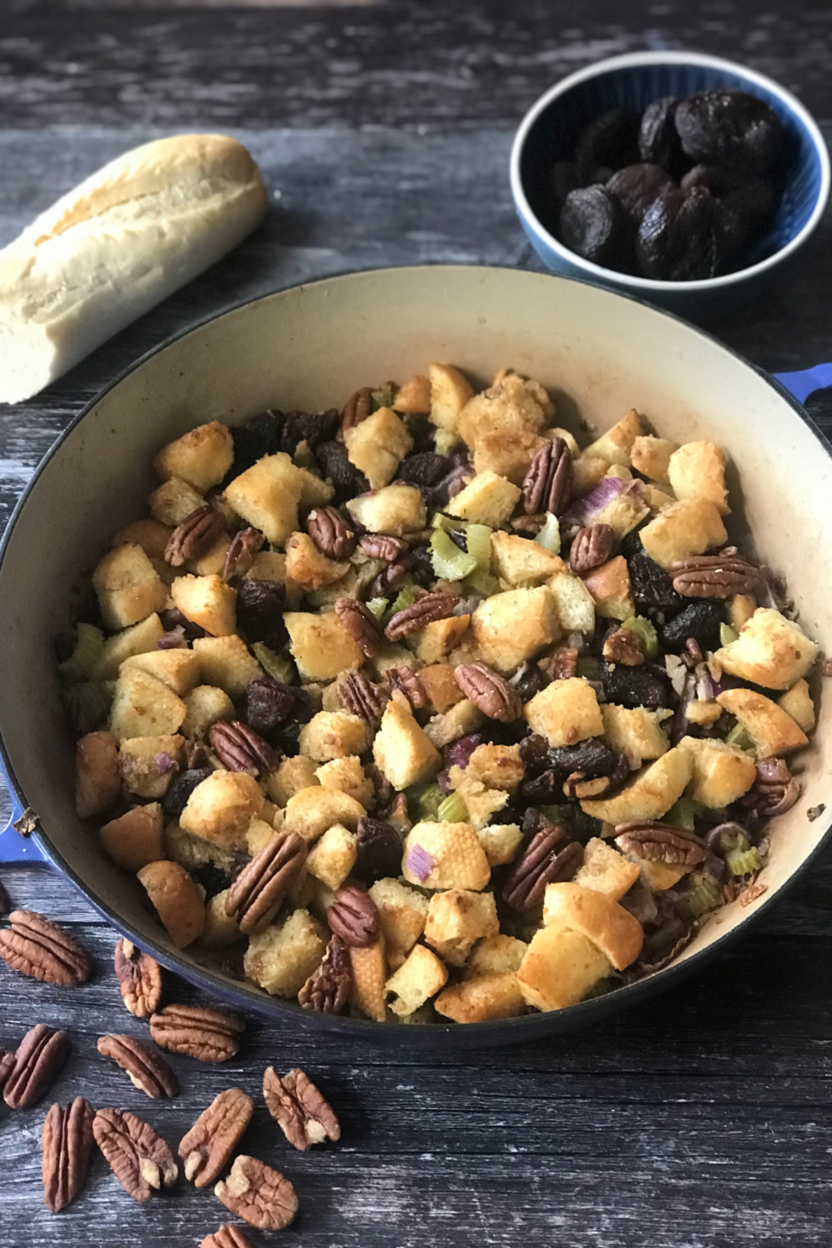 Thanksgiving Stuffing with apricots, celery and pecans 